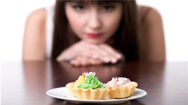 11 cách giảm cảm giác thèm ăn đối với thực phẩm và đường không lành mạnh