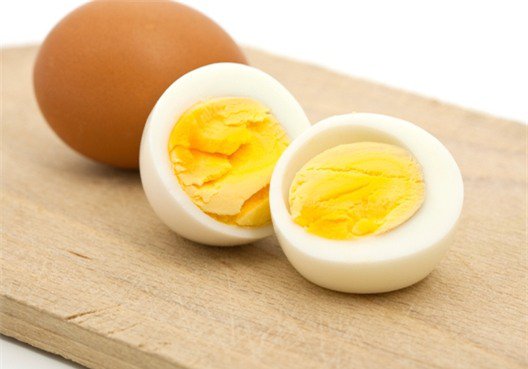 Ăn nhiều trứng có làm tăng cholesterol không?