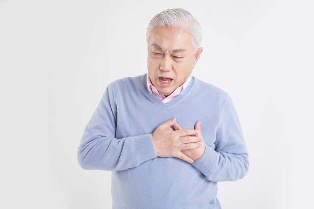 Điều trị bệnh tim ở người cao tuổi: Cần giải pháp phù hợp