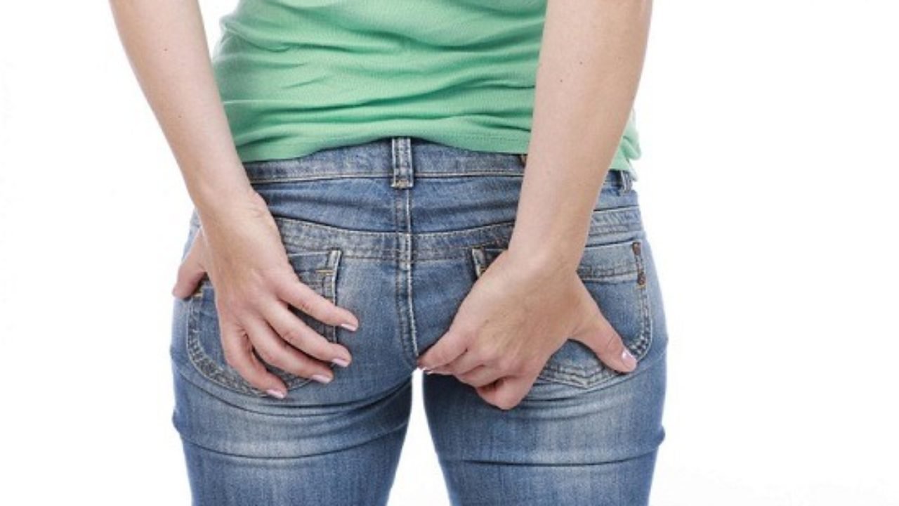 Mỏi mông, đấm vào mông thì nhói bụng dưới là dấu hiệu bệnh gì?